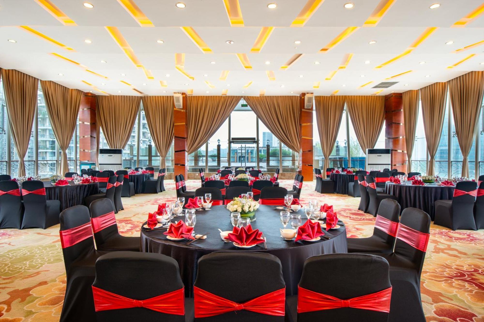 Holiday Inn Chengdu Century City-Westtower Exterior foto